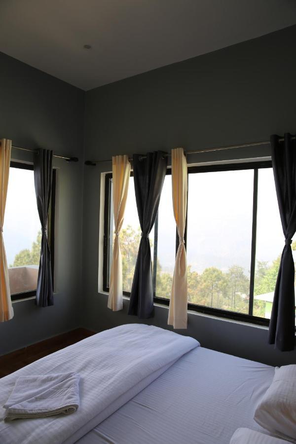 The Buransh Inn 阿尔莫拉 外观 照片