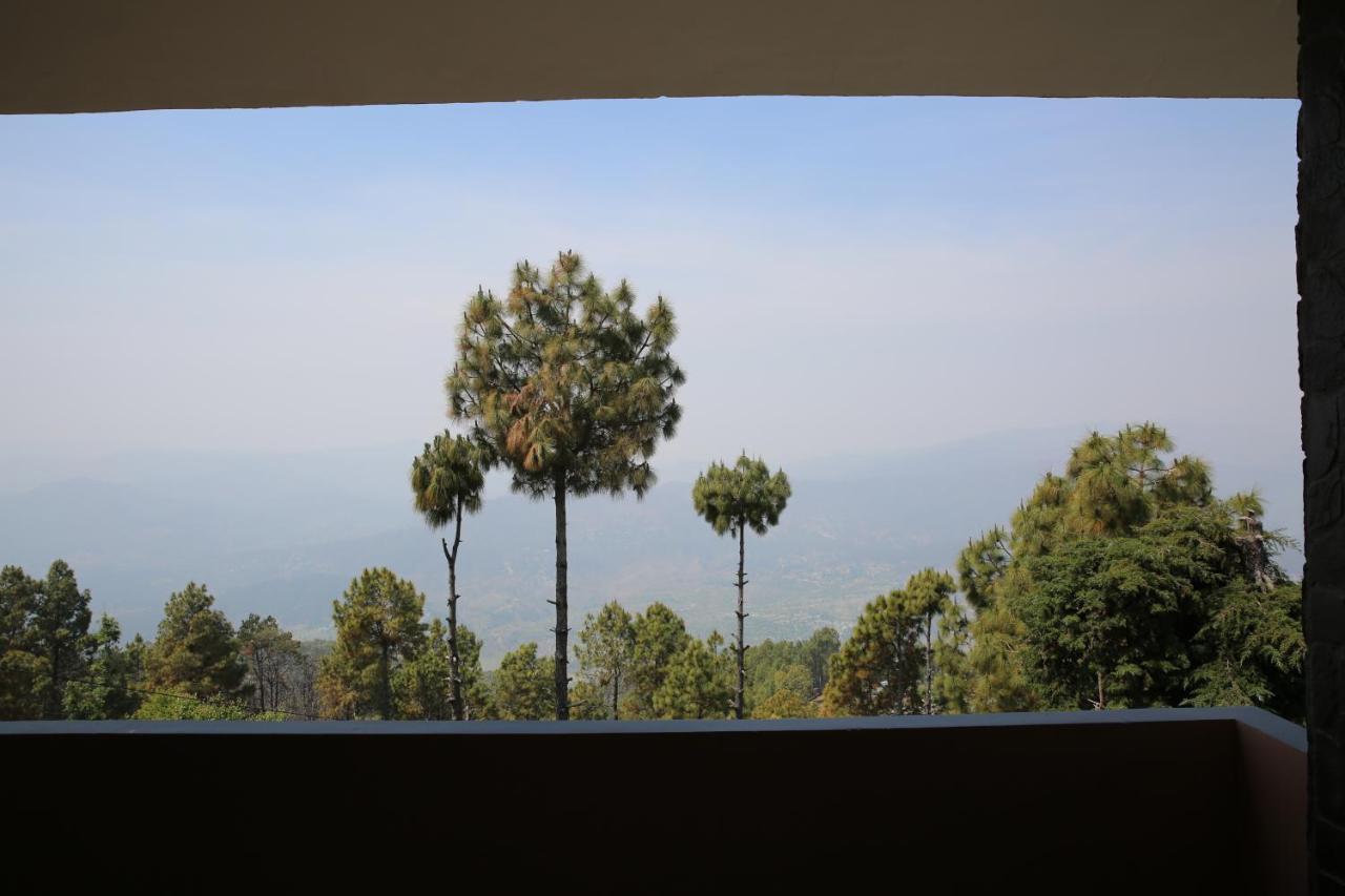 The Buransh Inn 阿尔莫拉 外观 照片